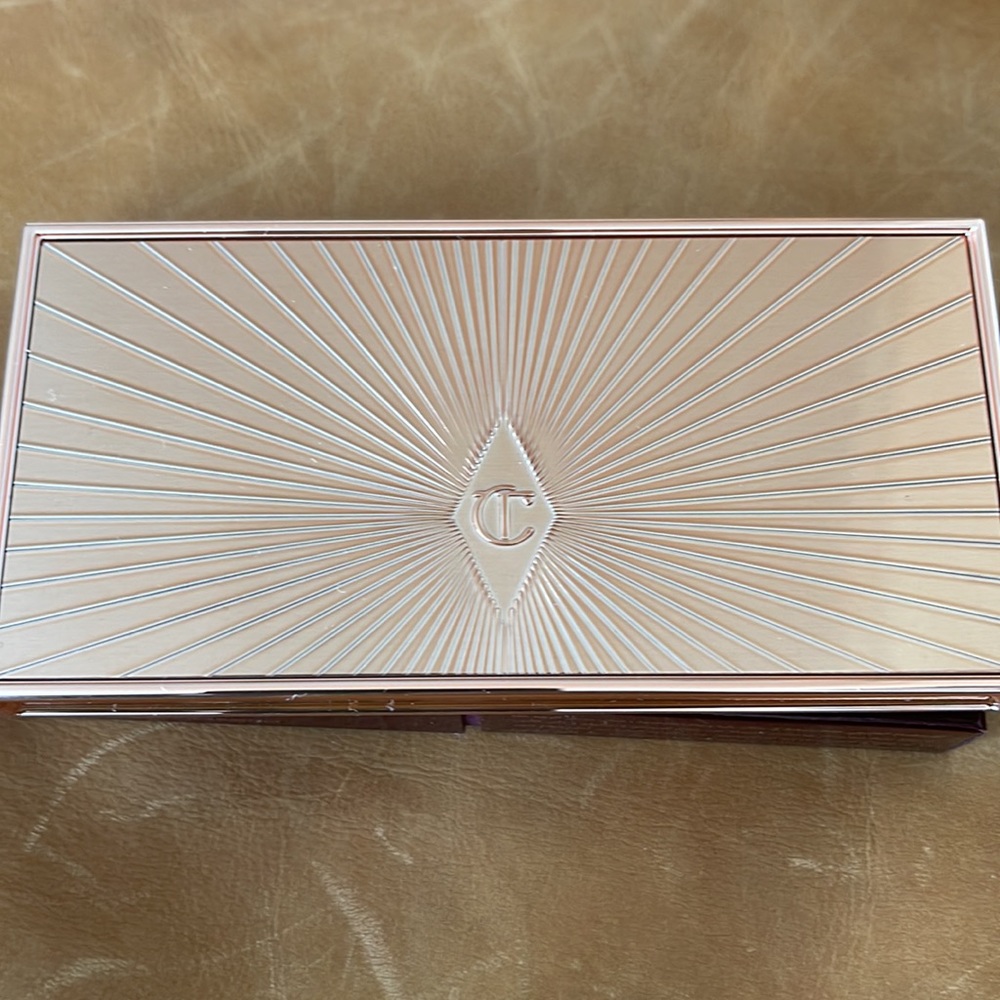 Charlotte Tilbury AWARD WINNER FILMSTAR BRONZE & GLOW LIGHT TO MEDIUM. New - Picture 6 of 8